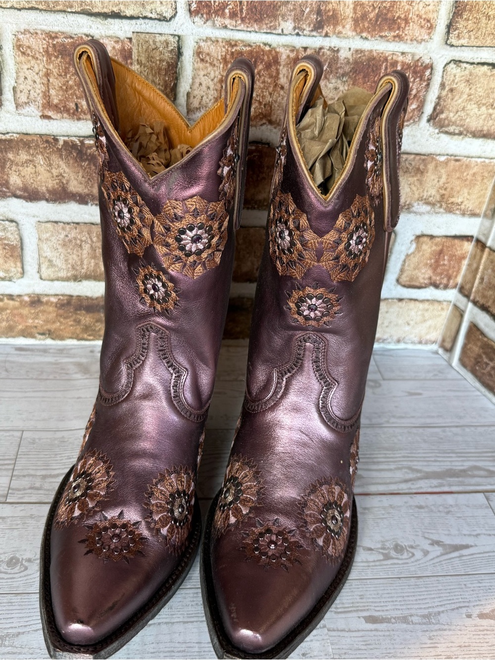 Old Gringo Metallic Plum Embroidered Ankle Boots